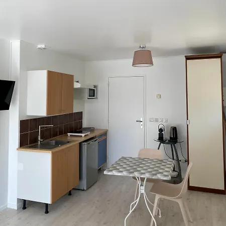 Independant 3 Etoiles Dans Au Bord Du Annecy Apartment *